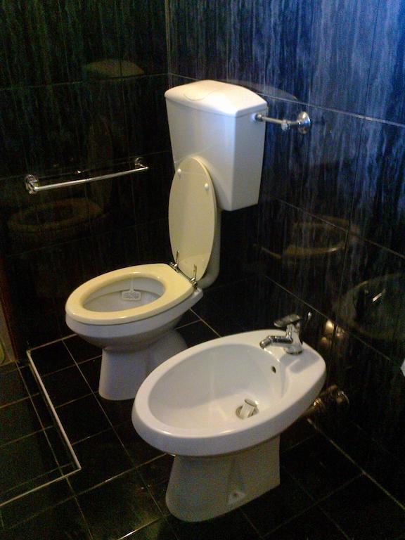 Rohan Villa Hikkaduwa Room photo