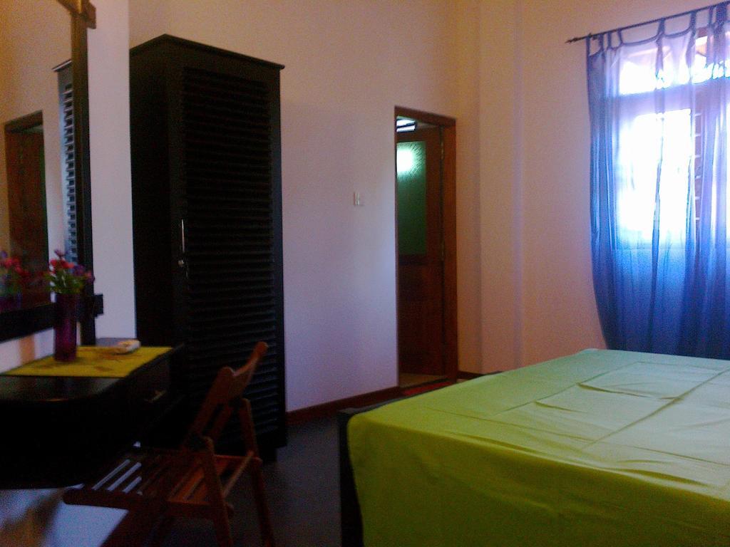Rohan Villa Hikkaduwa Exterior photo
